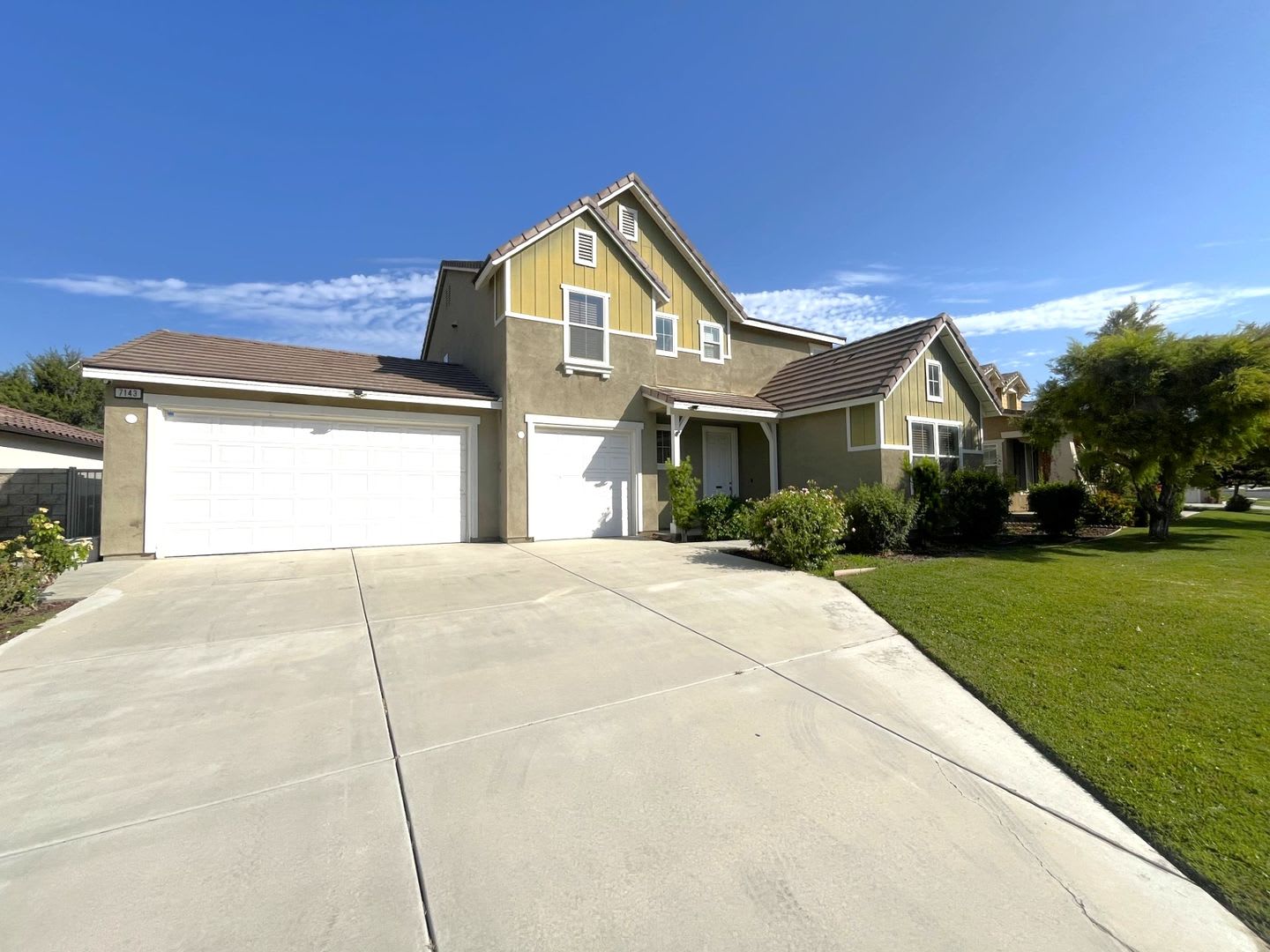 4 bed, 3 bath located in Eastvale, CA! – photo 3
