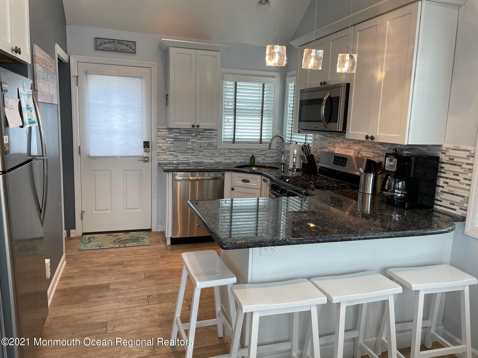 106 W Pompano Way – photo 3