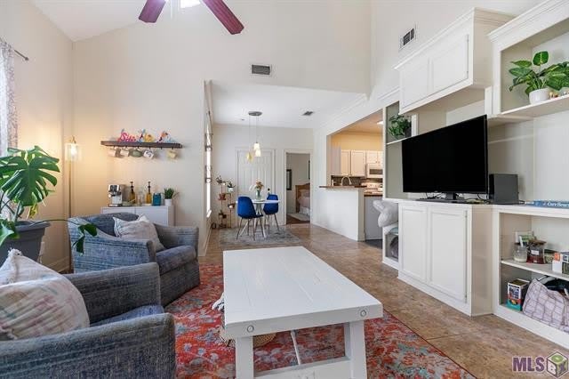 710 E Boyd Drive – photo 2
