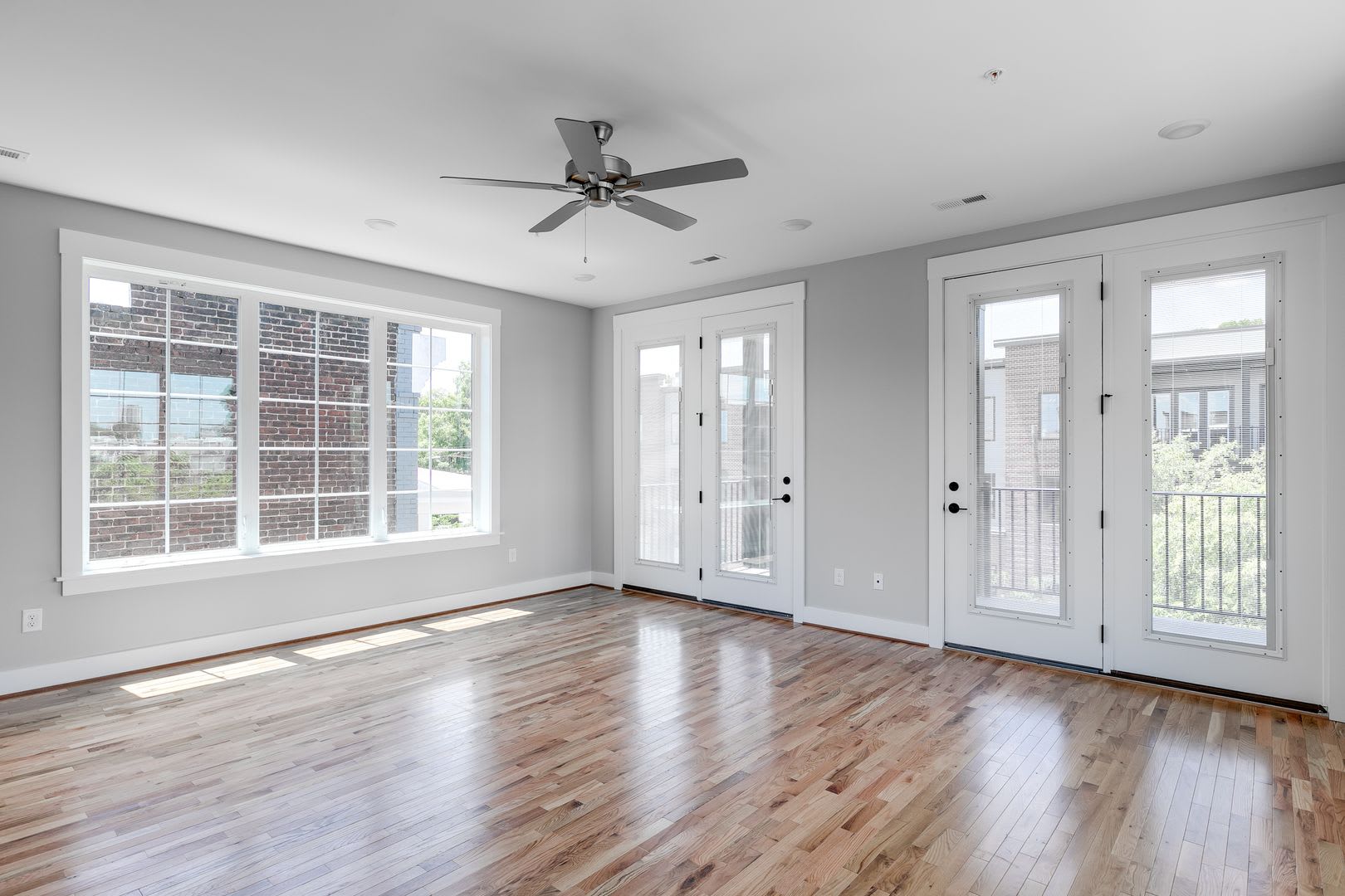 1422 Bainbridge Street – photo 3