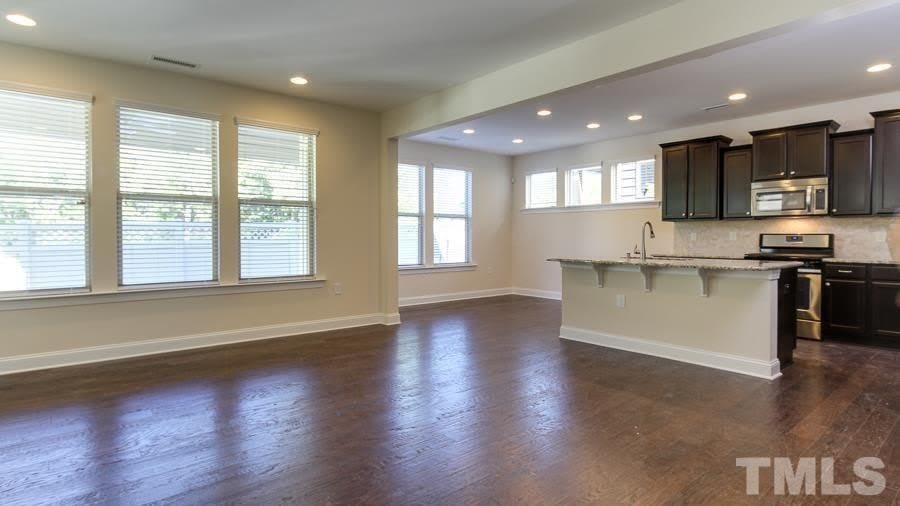 213 Begen Street – photo 2
