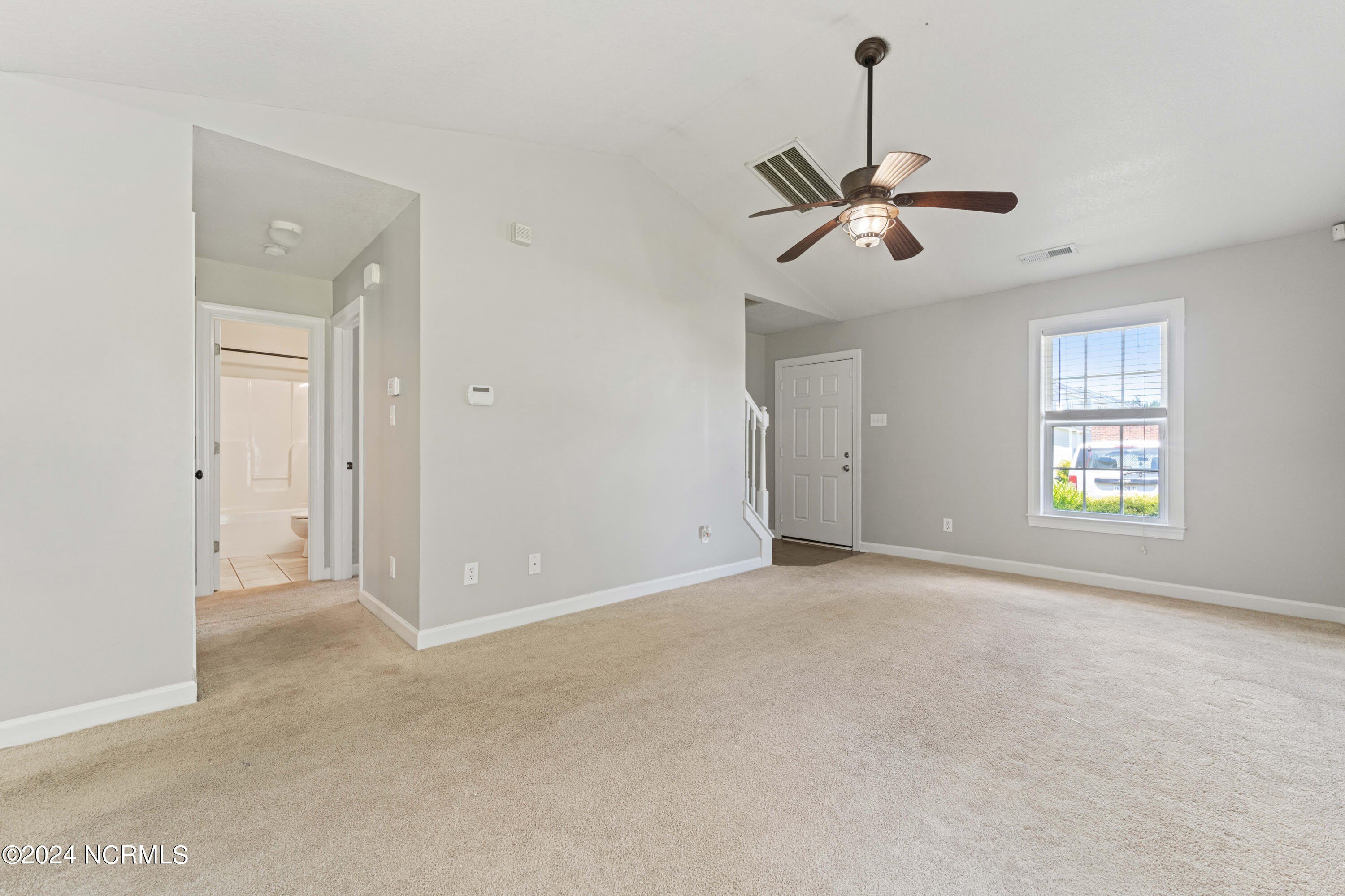 206 Streamwood Drive – photo 3