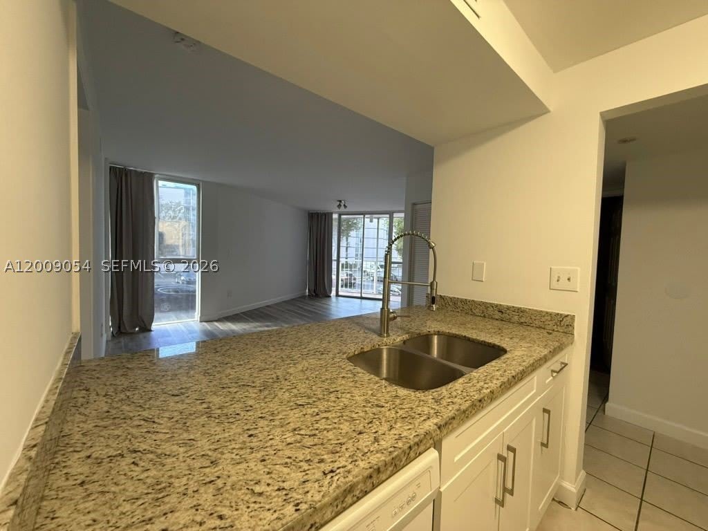 6955 NW 186th St – photo 4