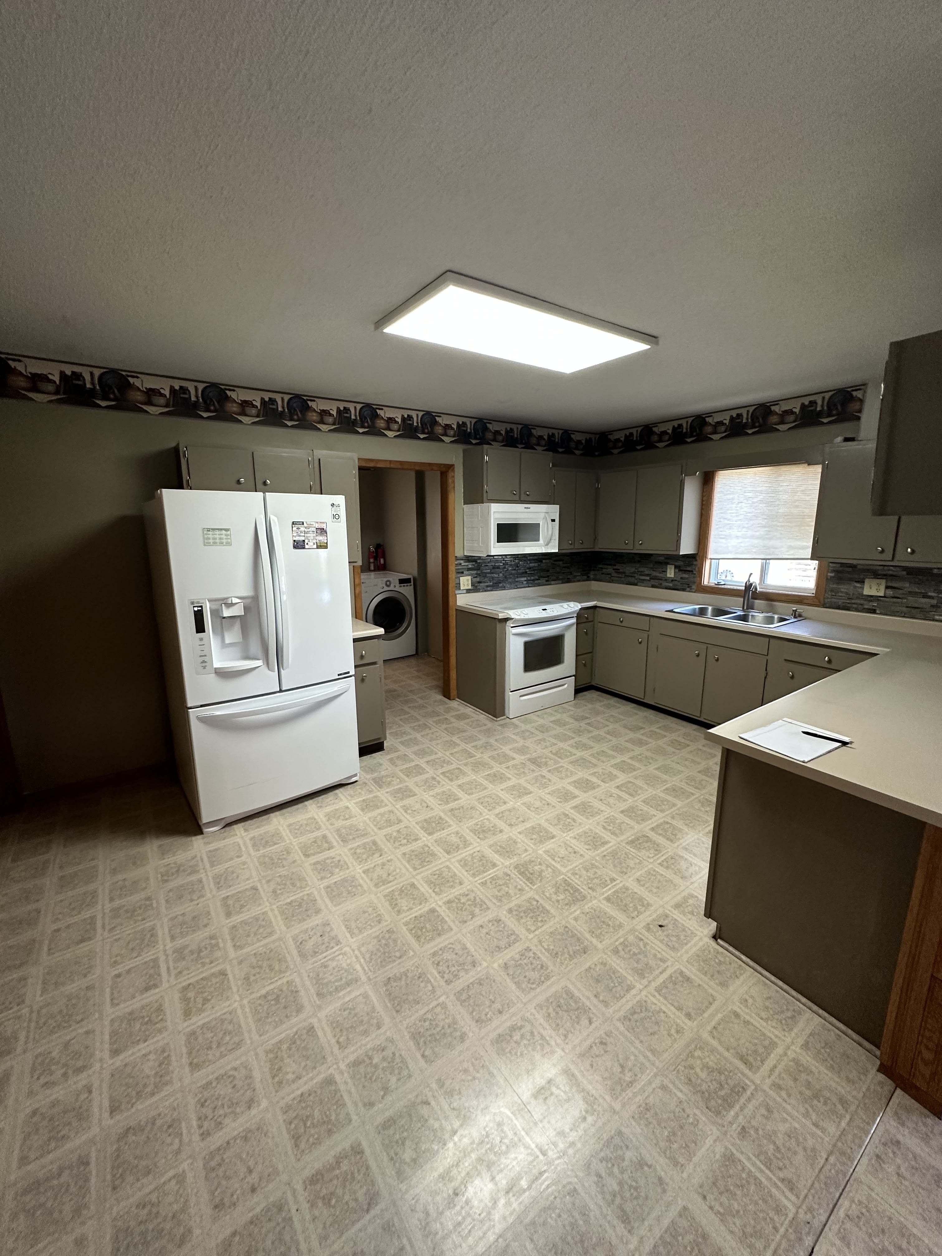 1010 East 3rd Street – photo 4