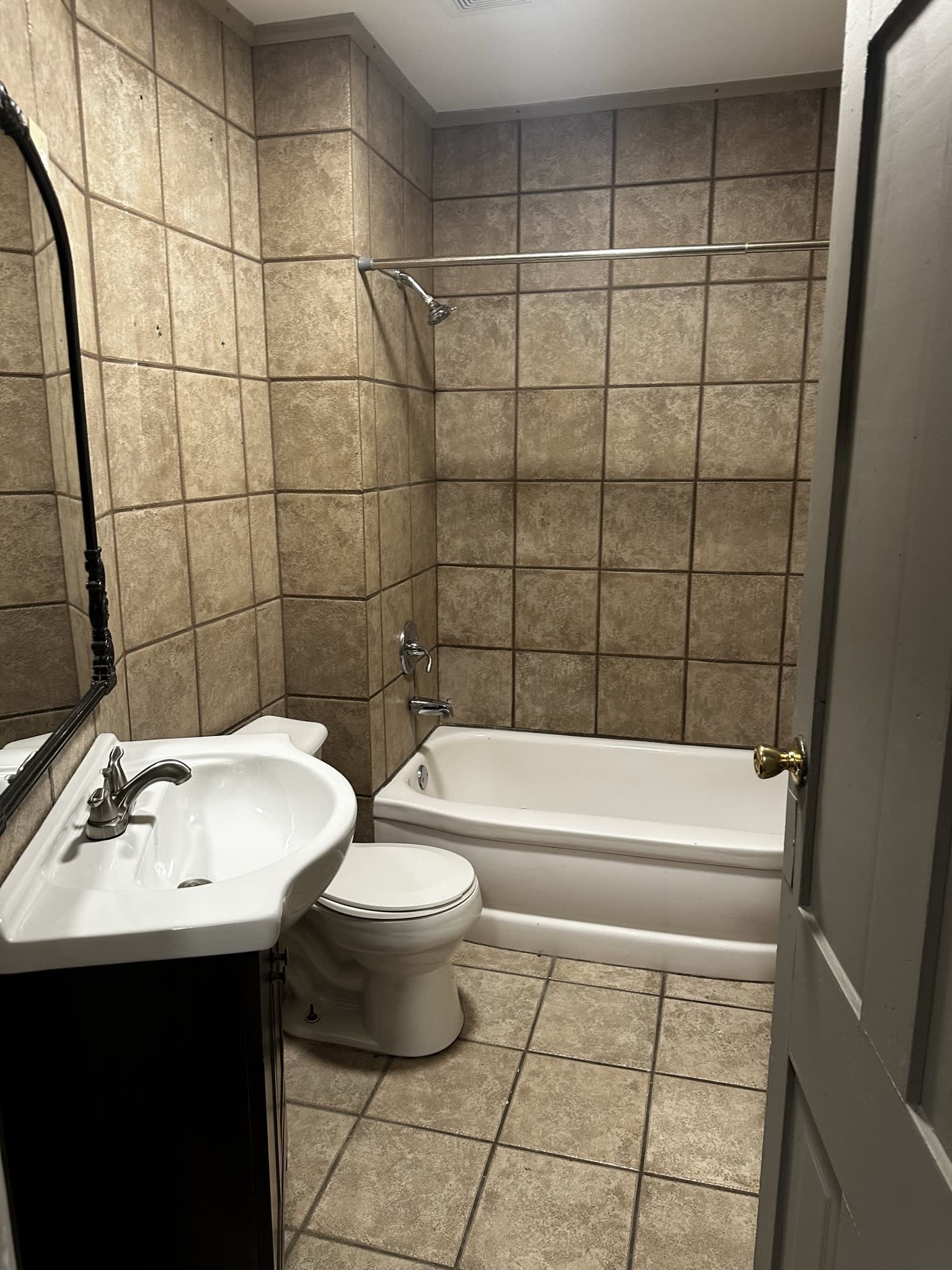 1223 Sylvanie Street – photo 4