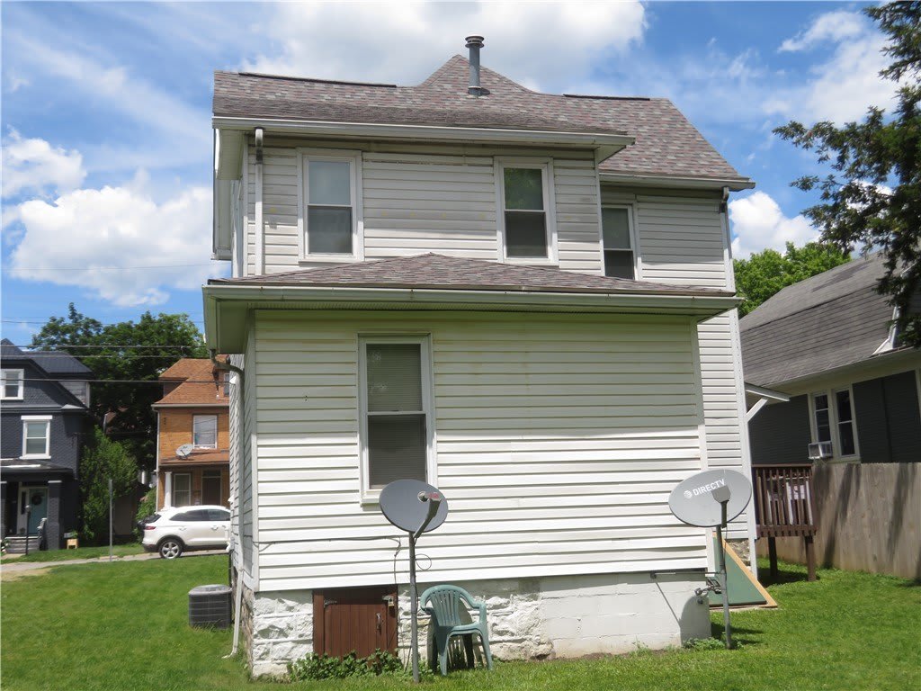 327 W Brady St – photo 2