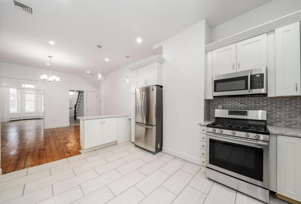 28 Jones St – photo 2