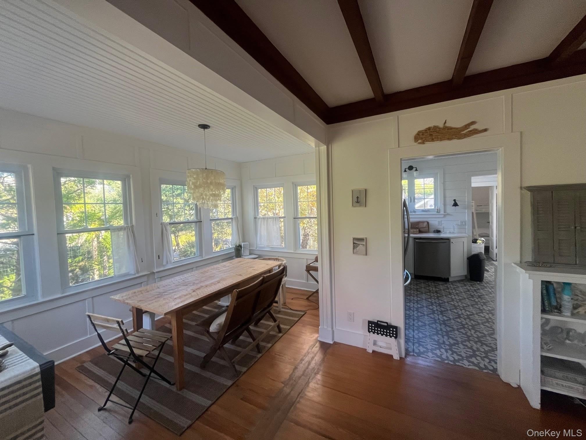 22 Crescent Avenue – photo 4