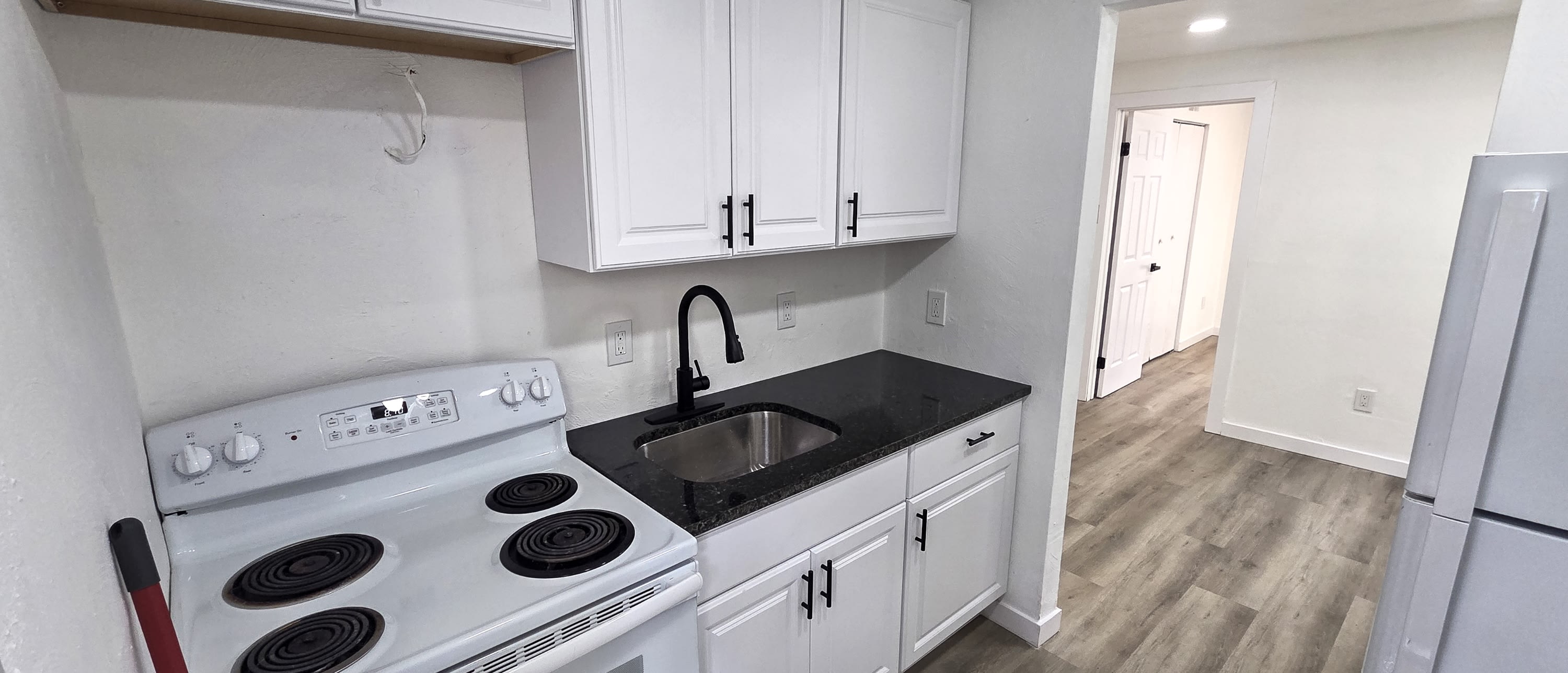 1023 Wallace Avenue – photo 2