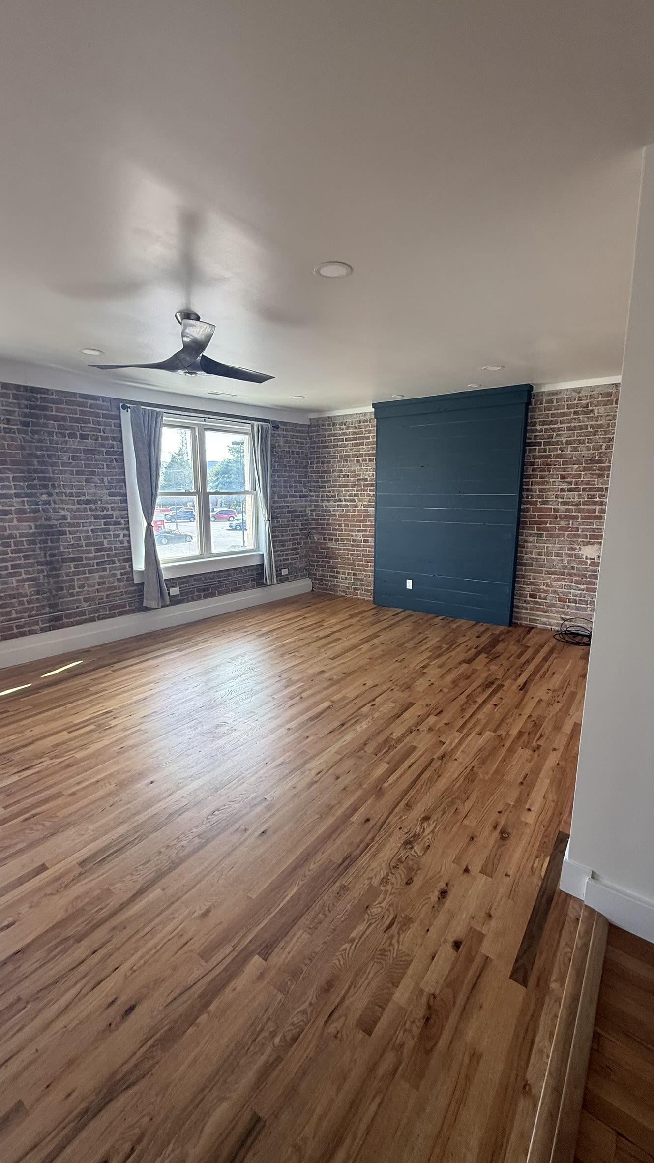 106 Main Street West – photo 3
