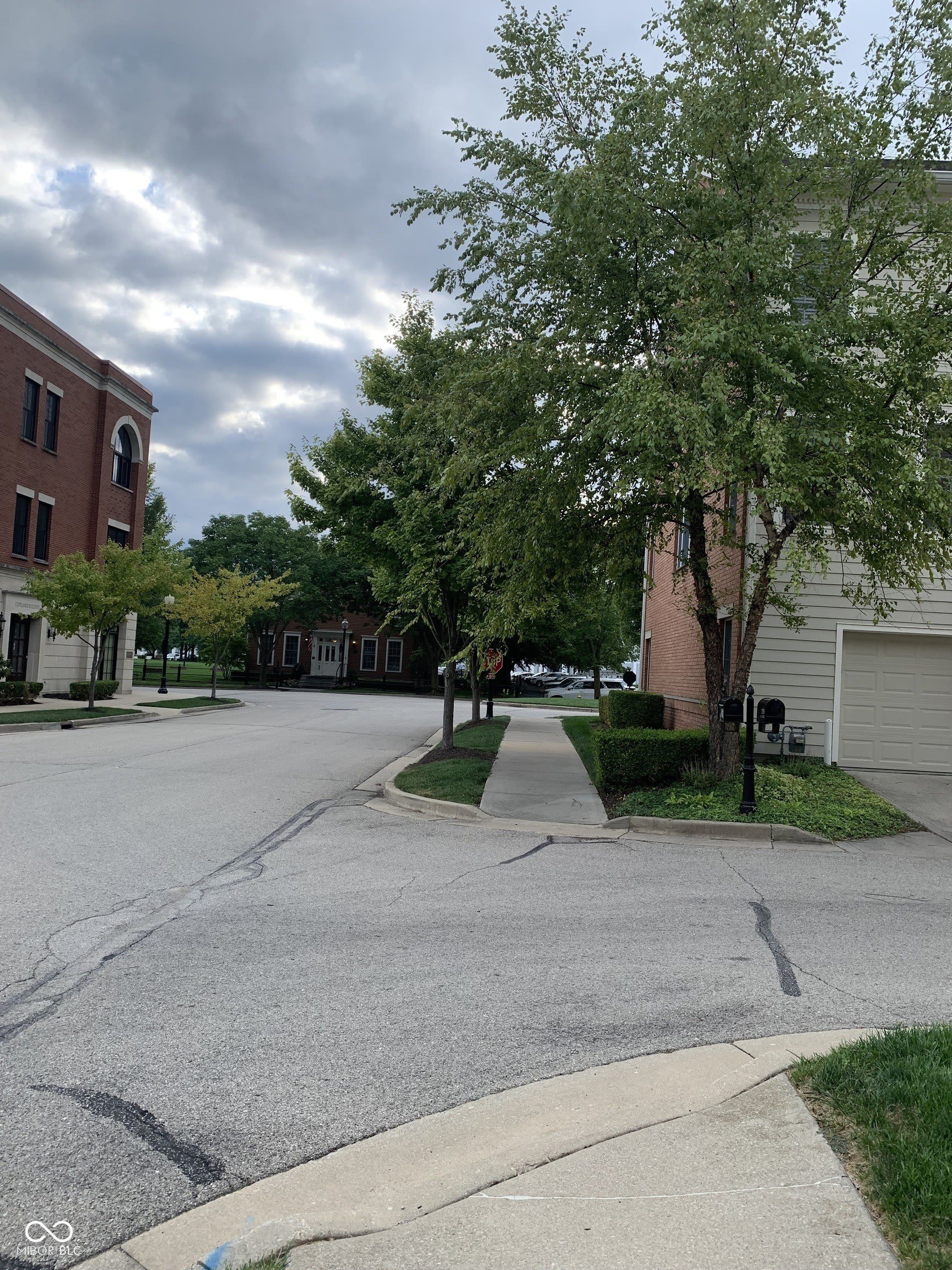 2076 Broughton Street – photo 5
