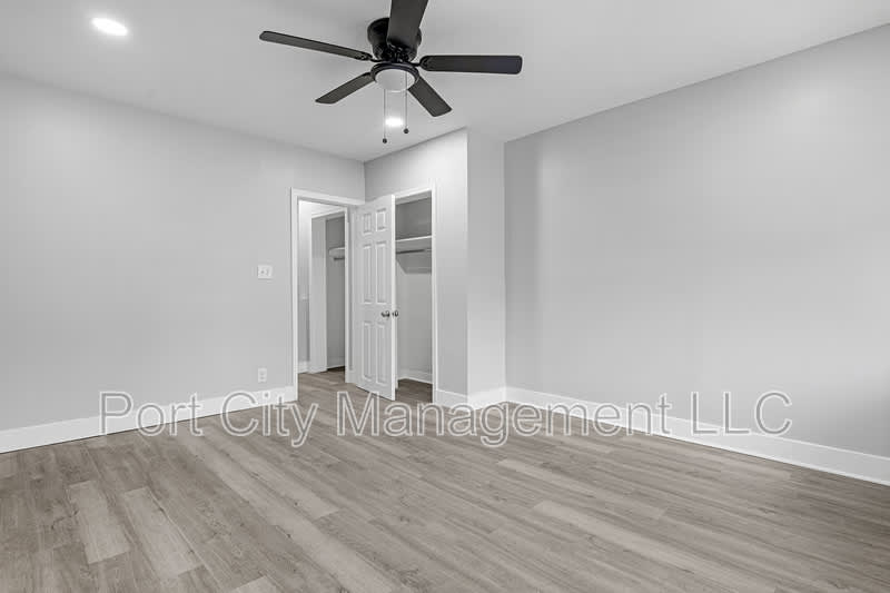 1806 Aiken Street – photo 3