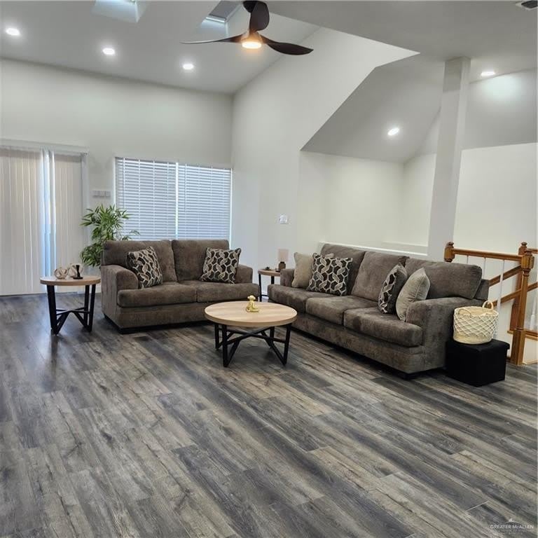 2914 Chateau Street – photo 2