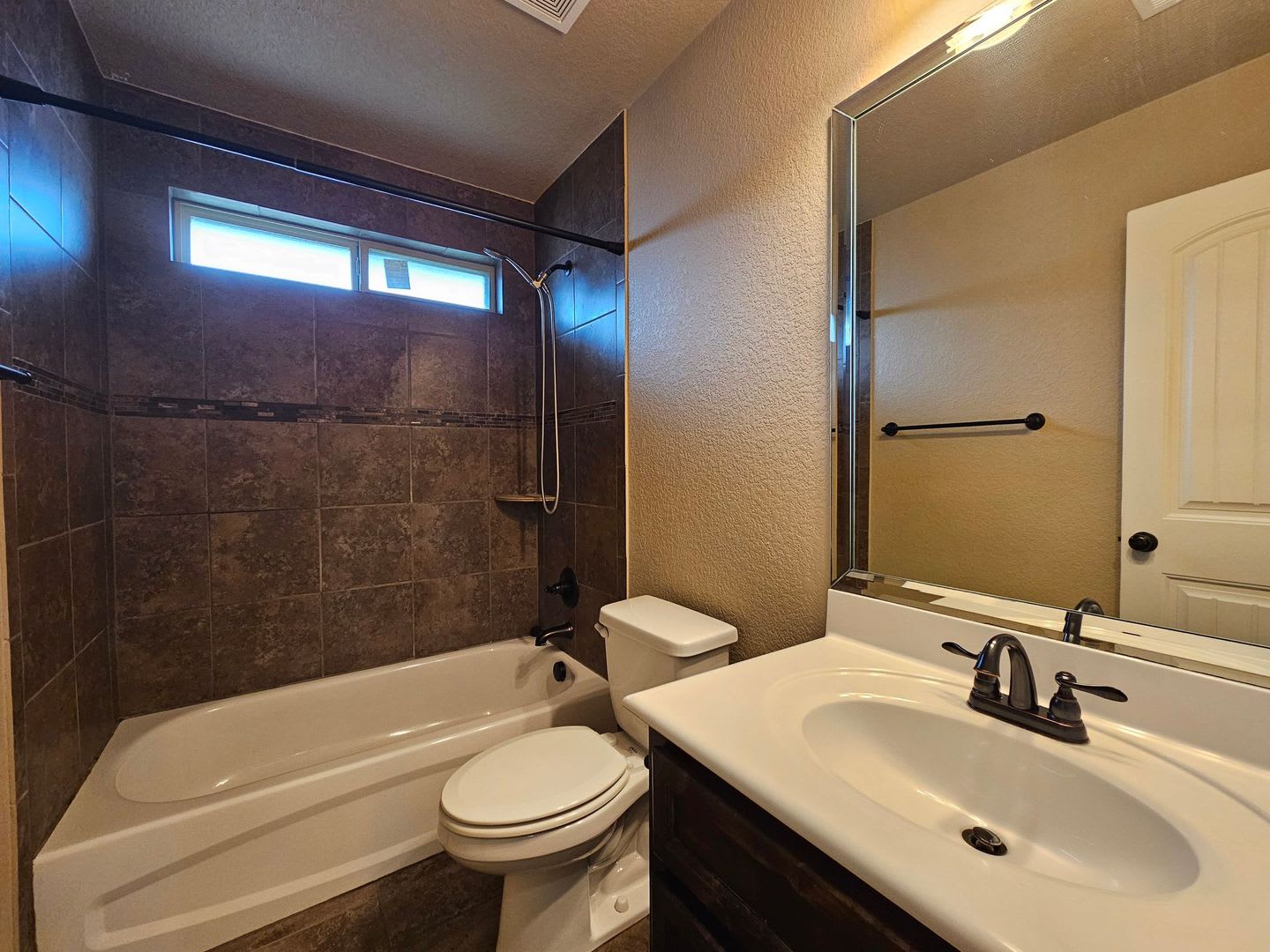 Back To School Rent Special 250 Gift Card Available Now – photo 5