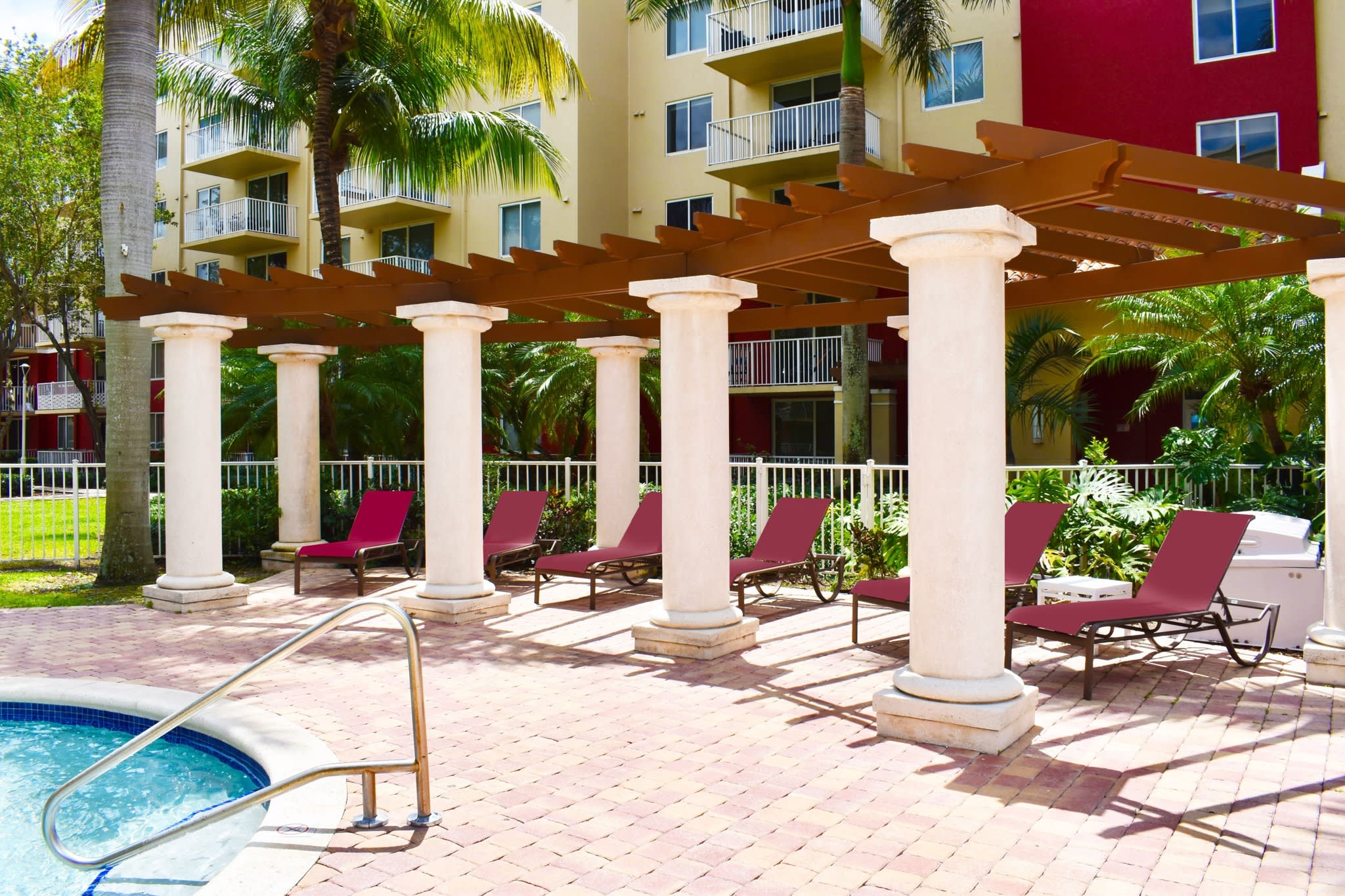 Country Club Towers – photo 4