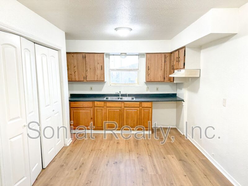 15516 Dwyer Blvd. – photo 3