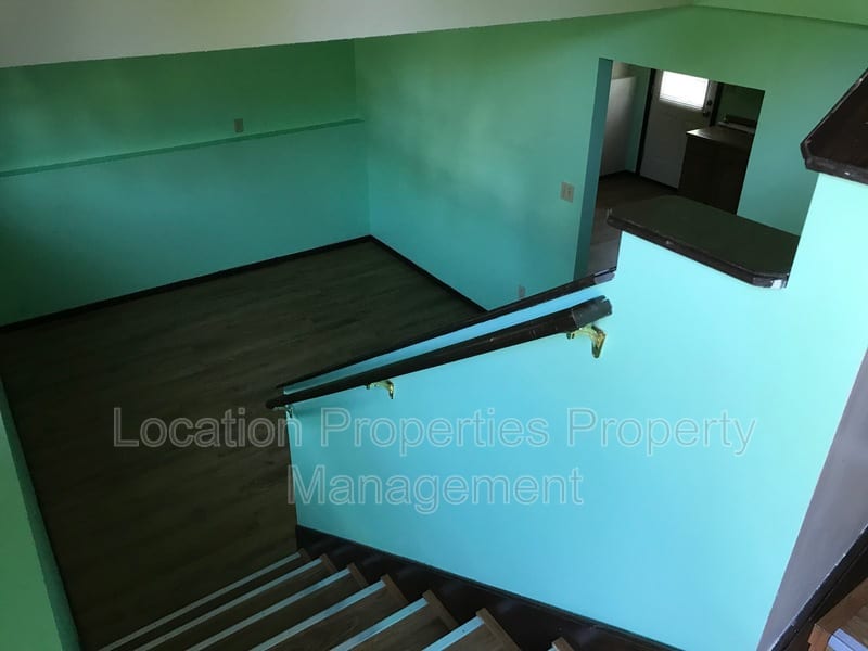 1304 Randall Road 1 – photo 3