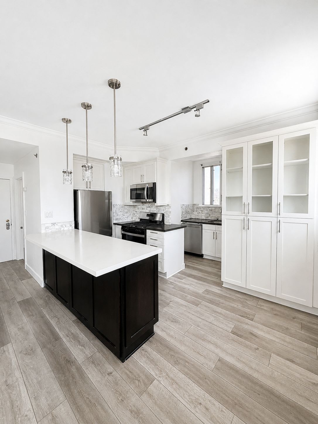 6200 Franklin Ave – photo 5