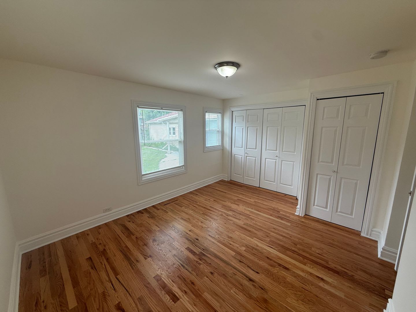 Well Maintained 3Bed/1Bath Single Family Updated! – photo 1