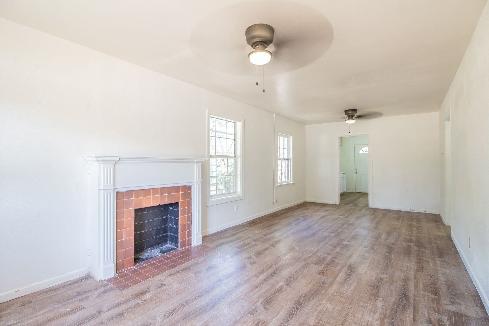 Updated 2 Bed 1 Bath House – photo 2