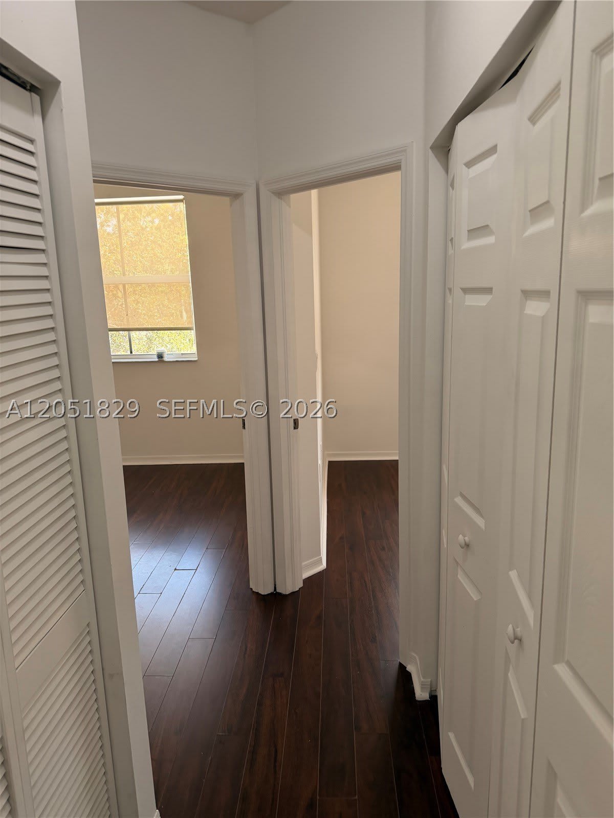 906 SW 143rd ave – photo 5
