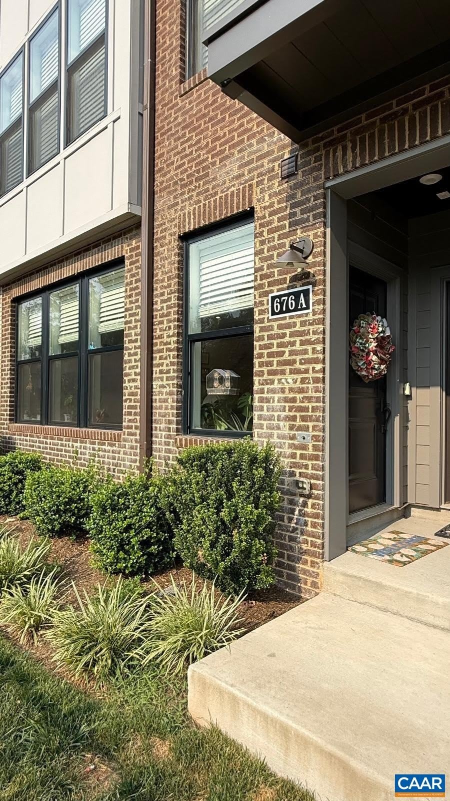 676 Noush Ct – photo 1