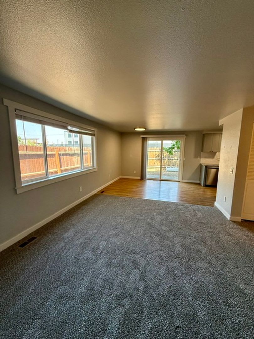 Centennial Triplex 00000 Cent 00 – photo 2