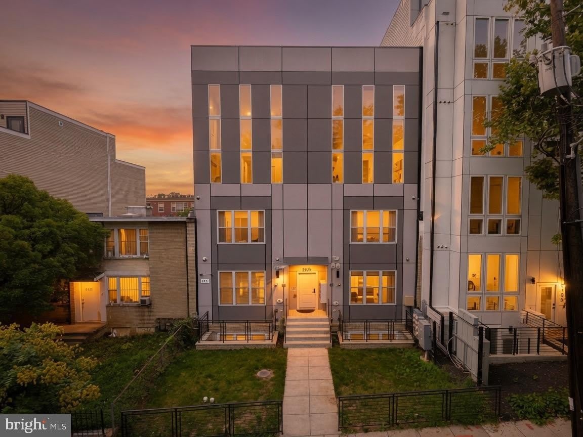 2109 M Street NE – photo 1