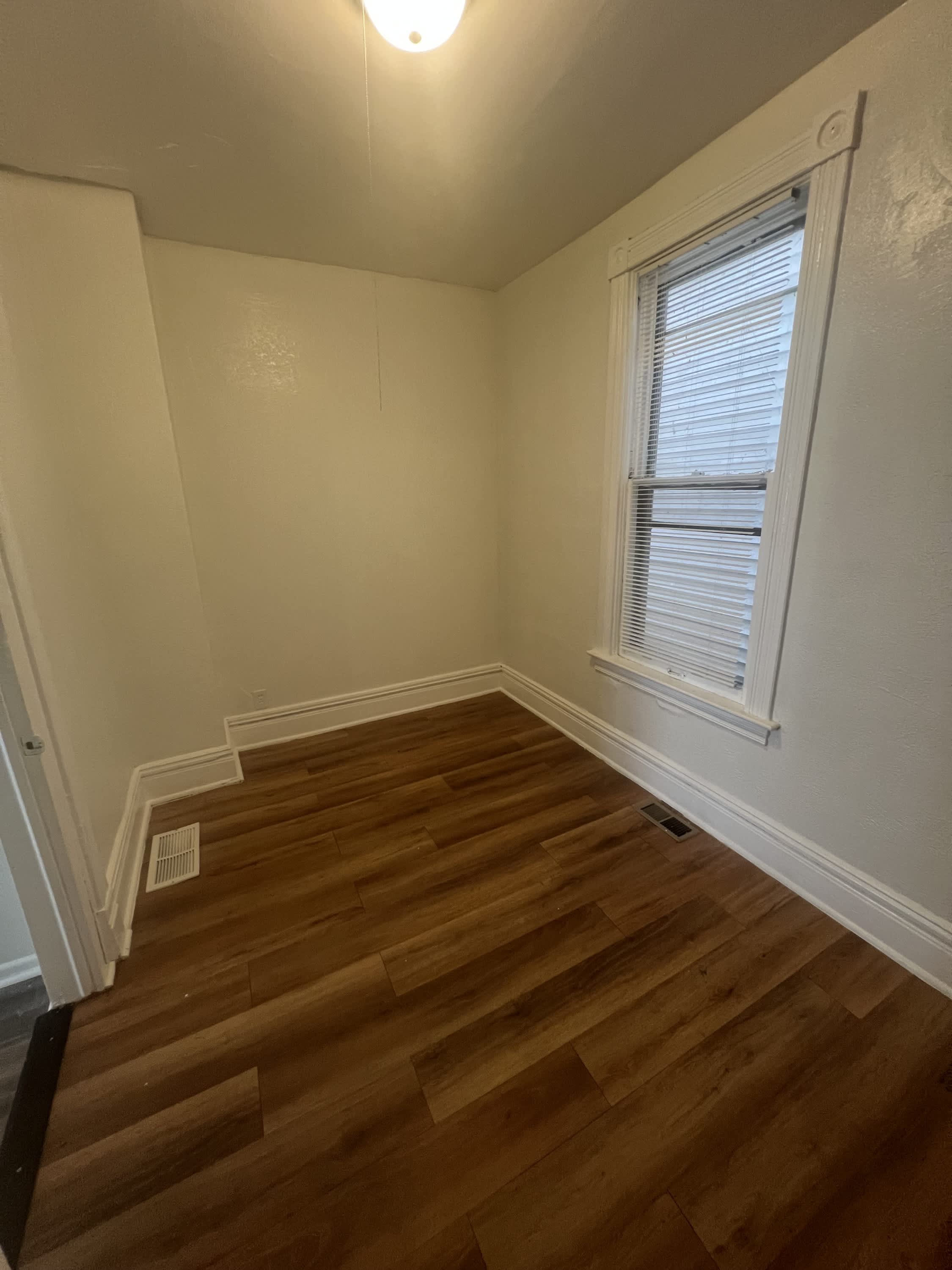 948 Euclid St 1 – photo 5