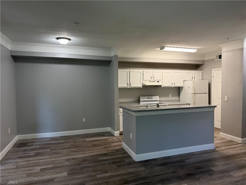 11561 Villa Grand – photo 3