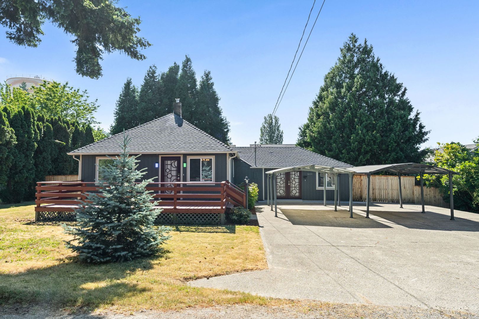 Kennydale Rambler with parking- Close to Lake Washington – photo 1