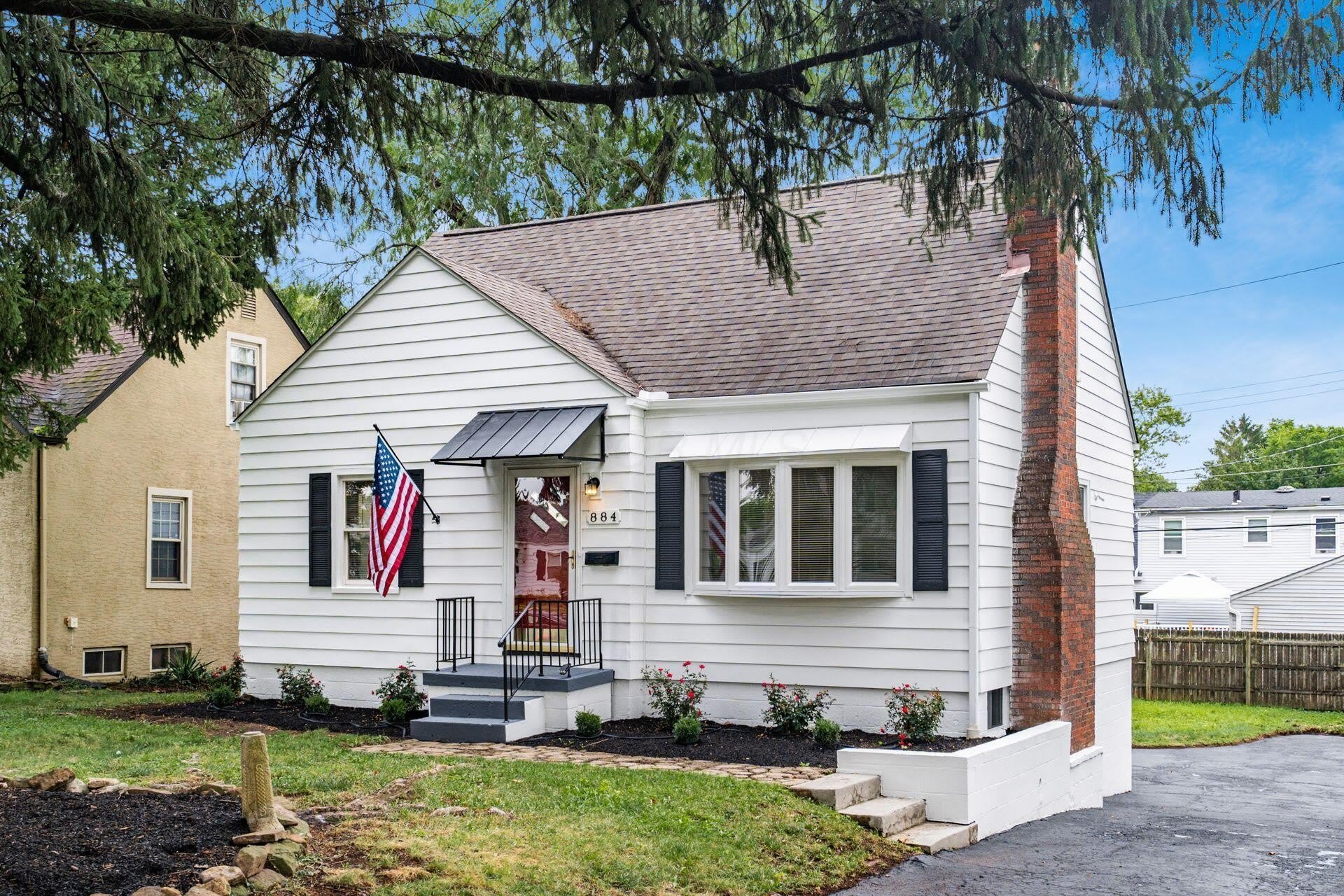 884 S Chesterfield Road – photo 2