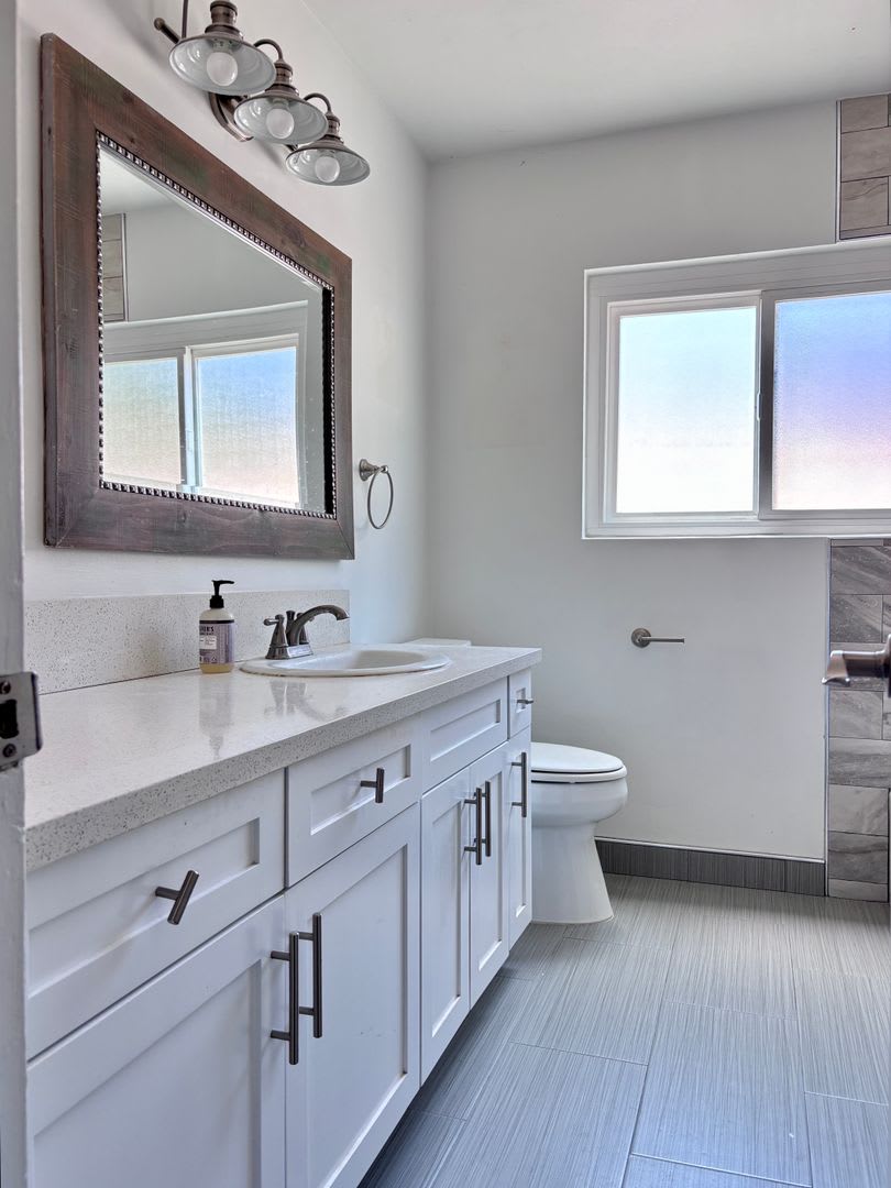 928 South Sherbourne Drive – photo 1