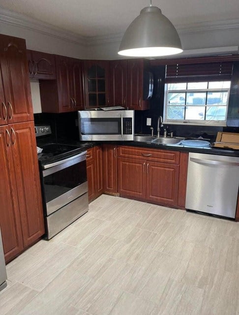 192 Cape Cod Circle – photo 1
