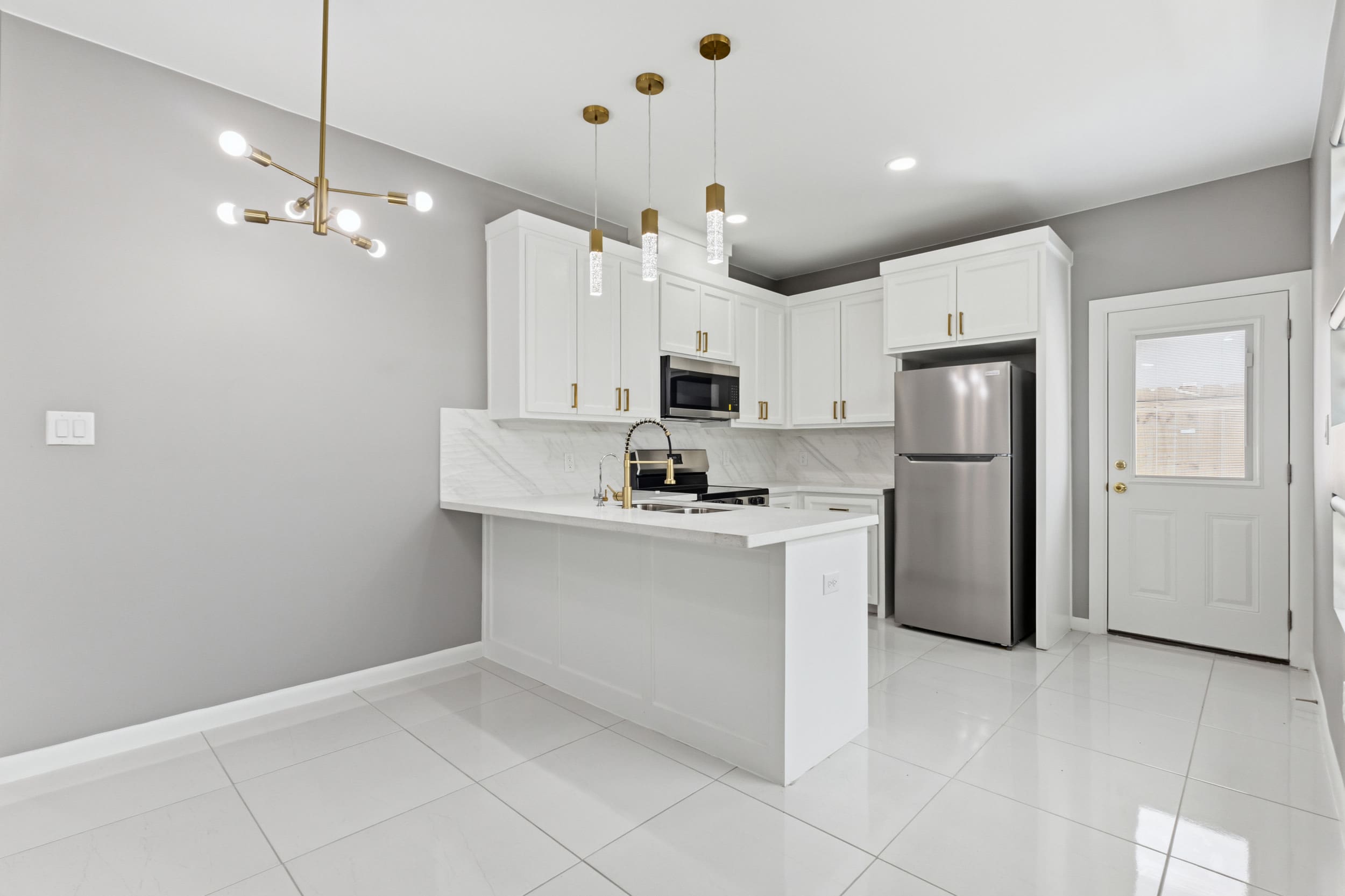 1802 West Violet Drive 2 – photo 5