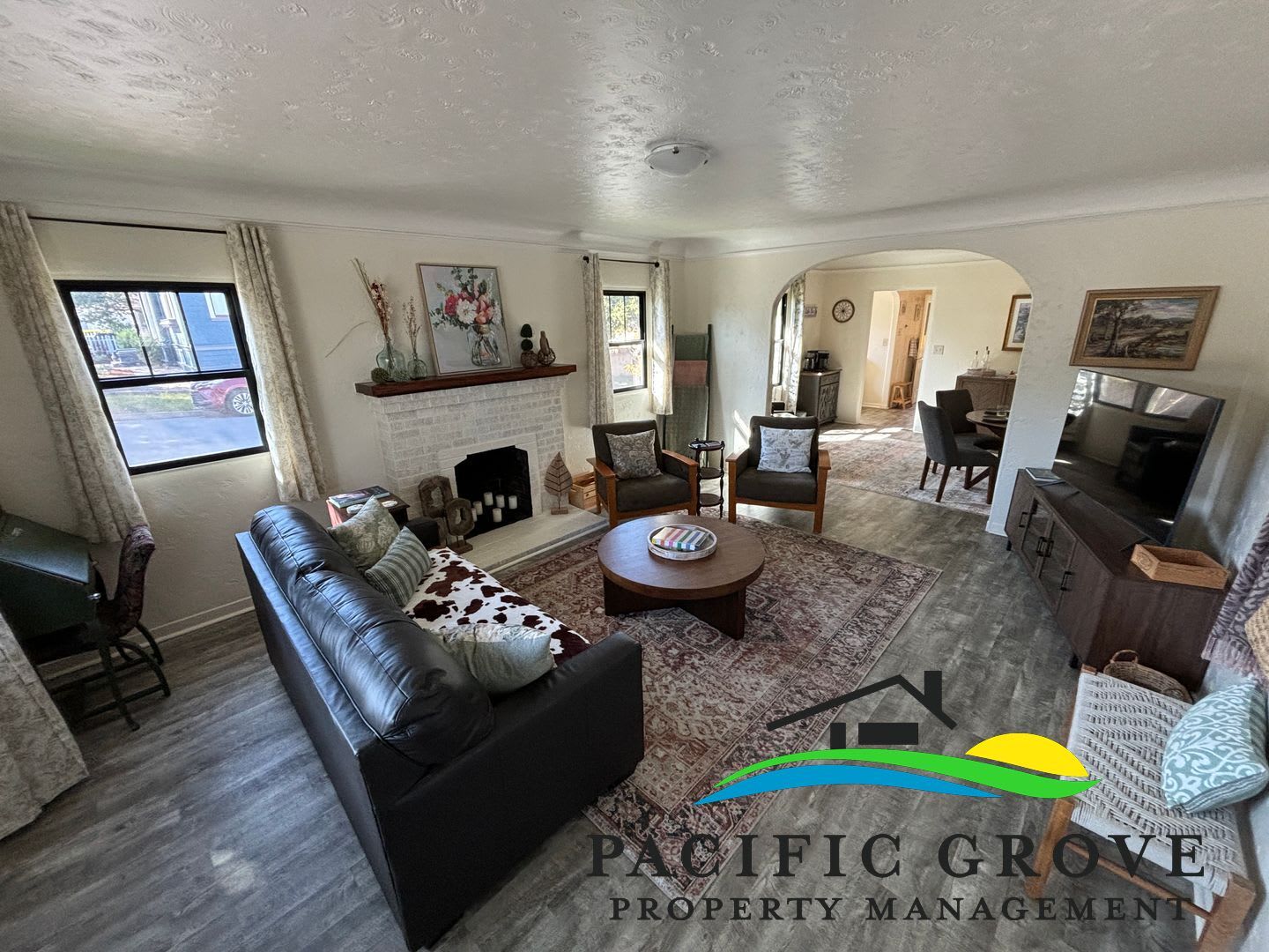 Furnished 2 Bedroom Cottage in Charming Pacific Grove – photo 5