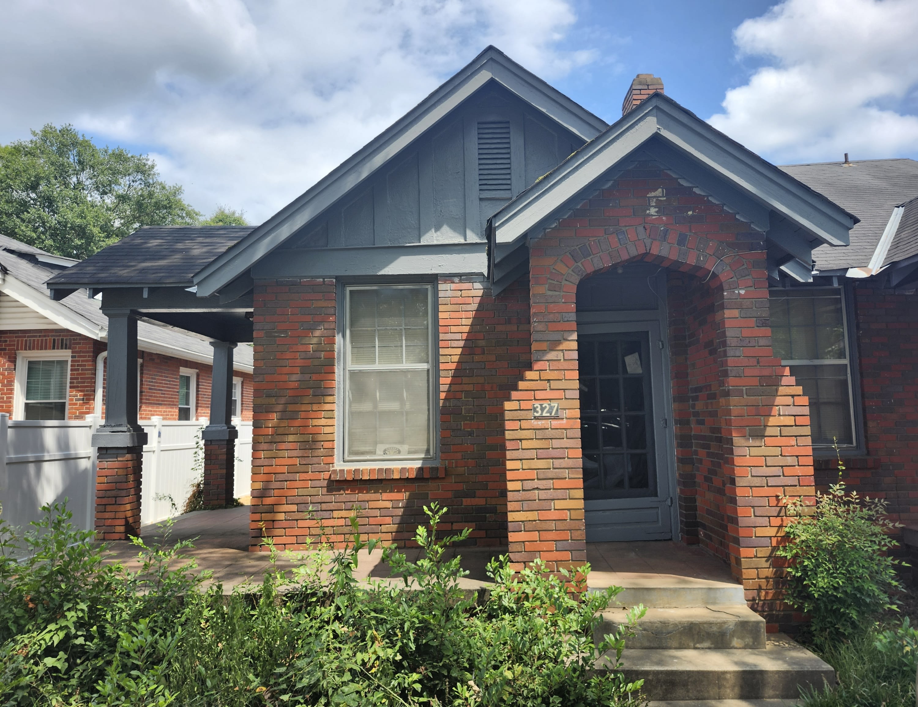 327 S Capitol Parkway – photo 2