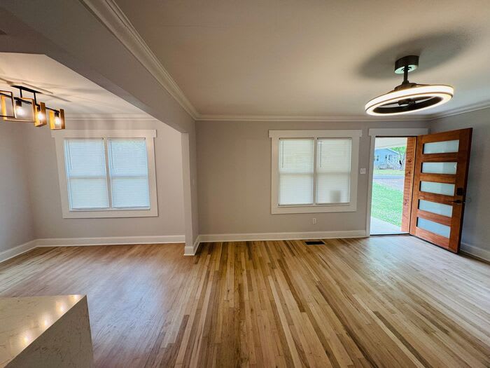 1511 Humes Avenue Northeast – photo 5