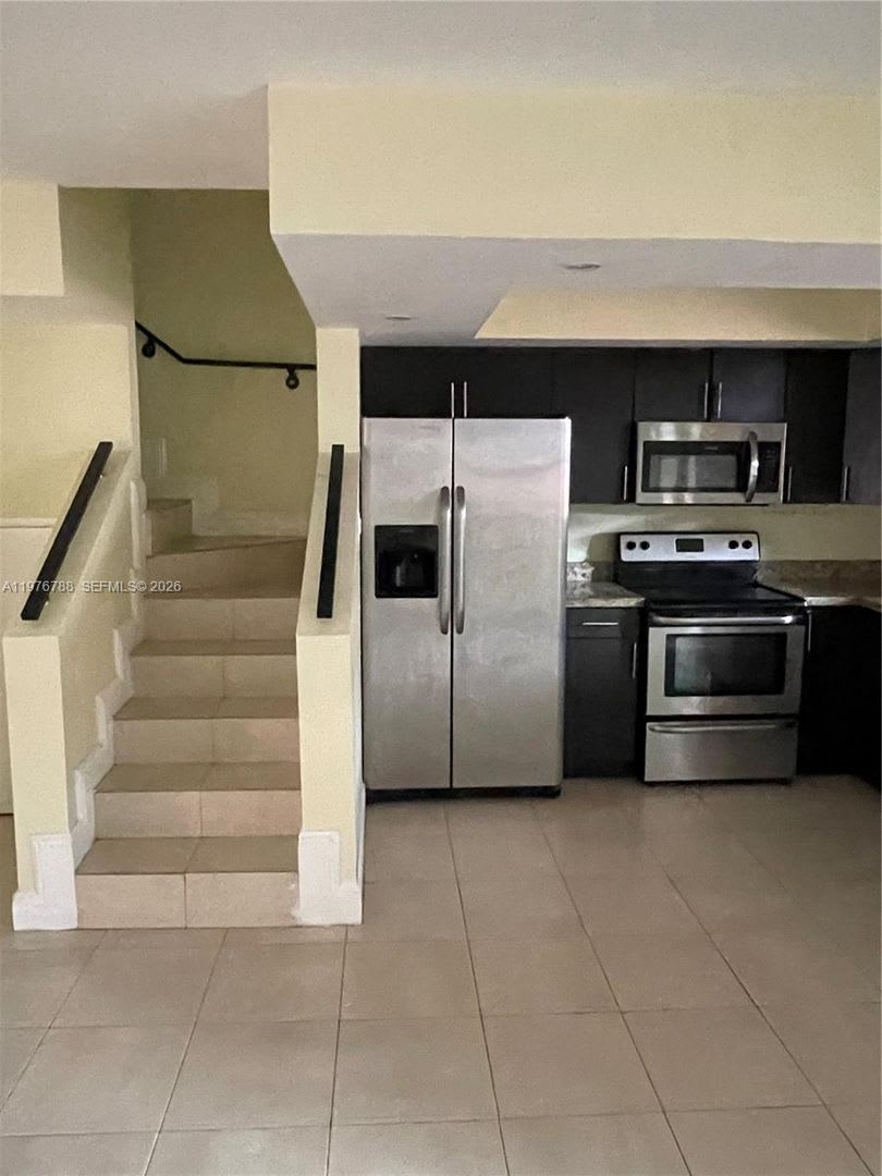 1024 W 79th Street 1024, Hialeah, FL 33014 – photo 3