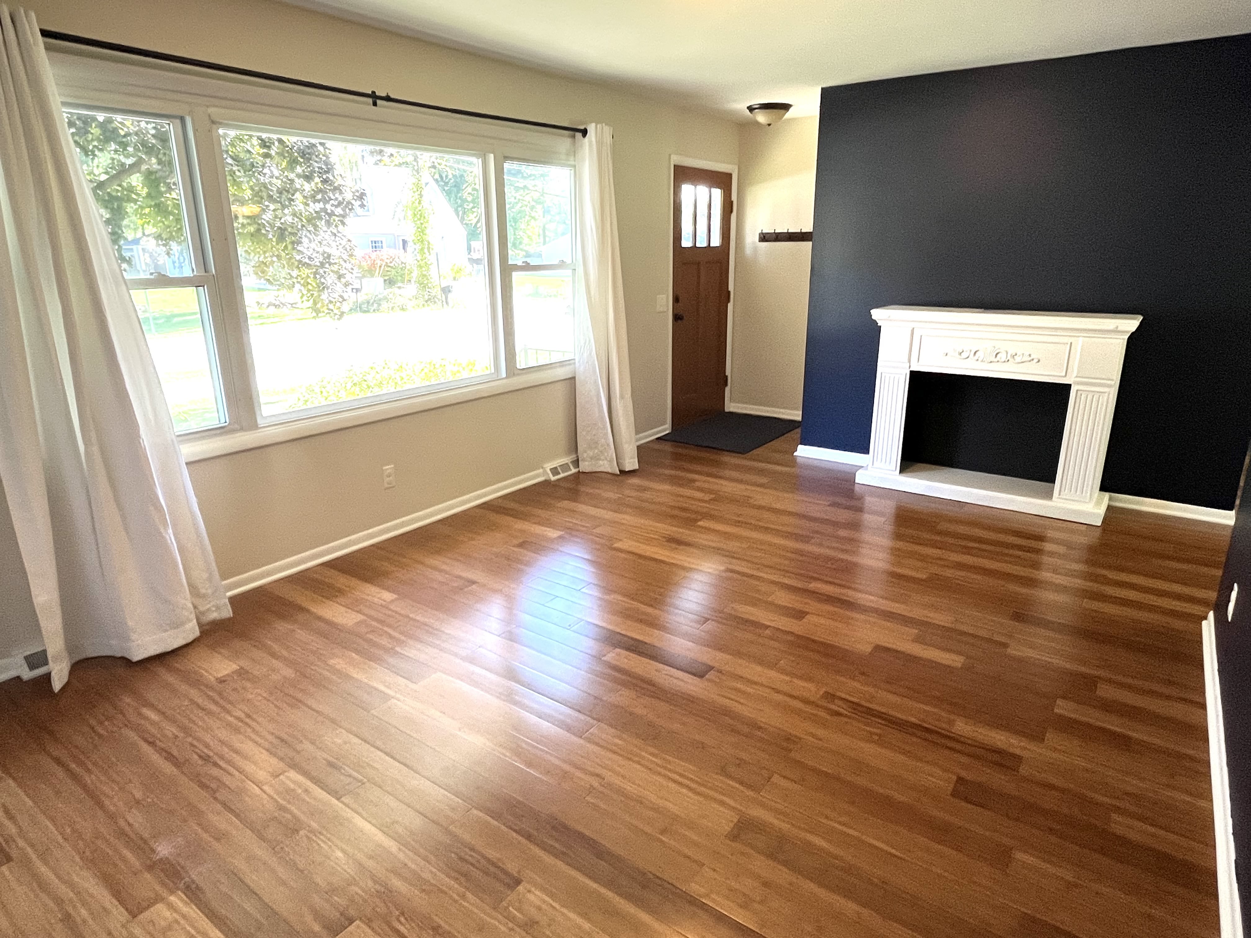 275 Oak Street – photo 2