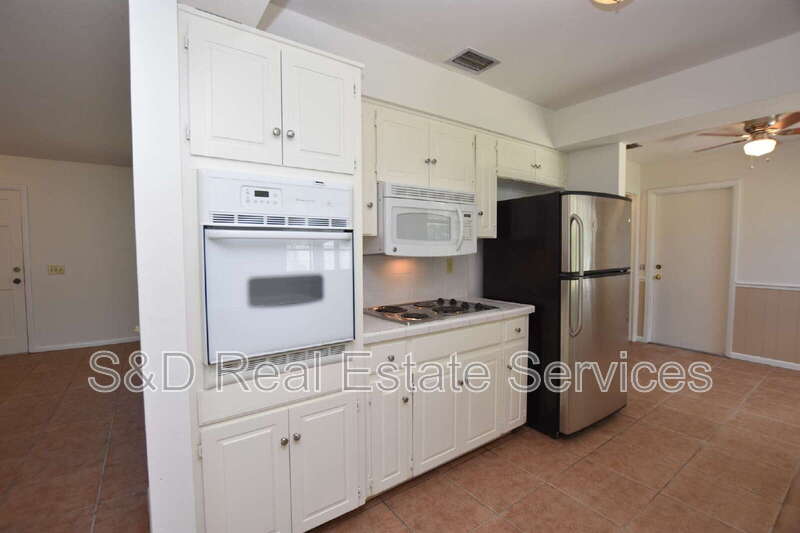 204 Chaucer Lane – photo 4