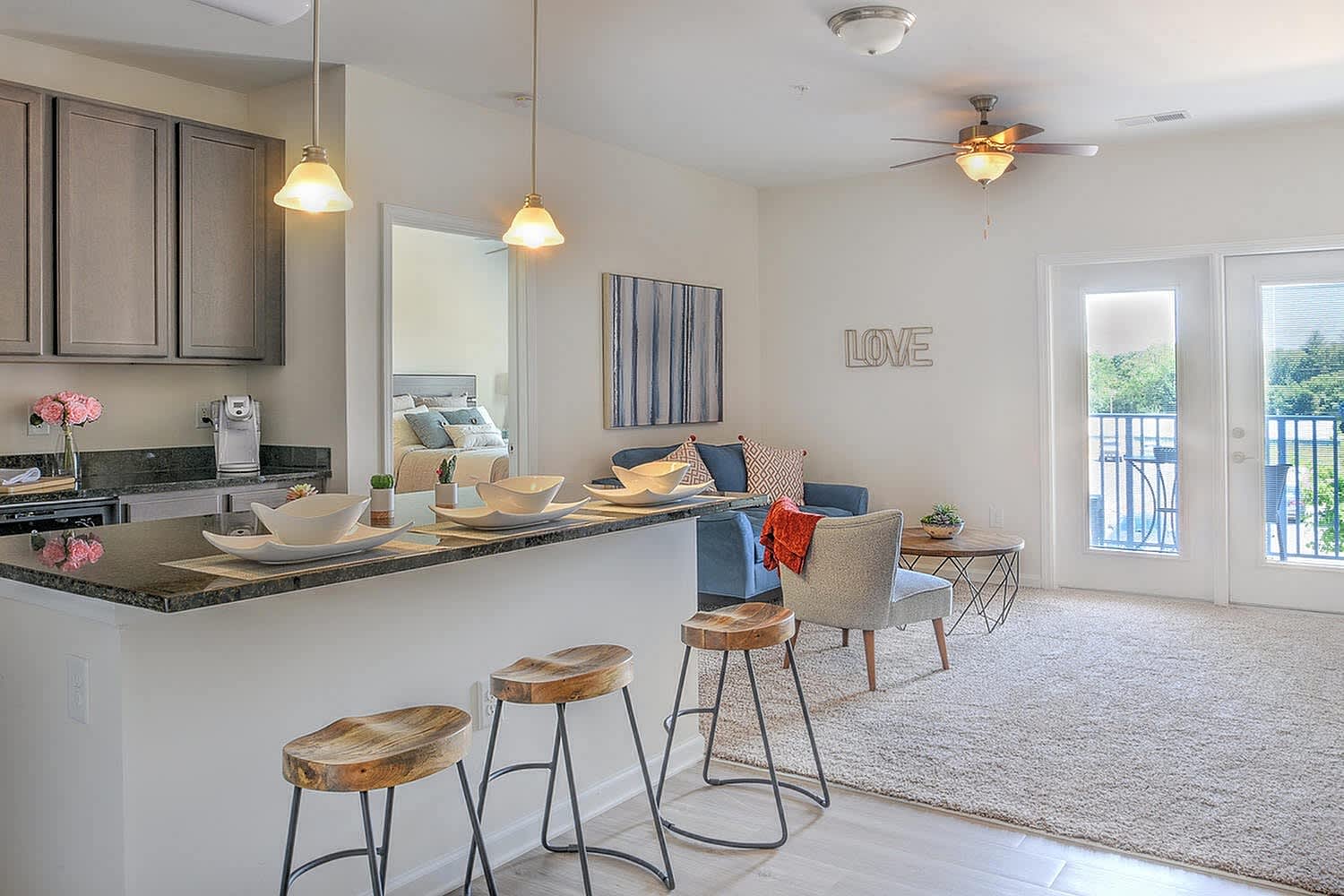 10 Newbridge Apartments – photo 2