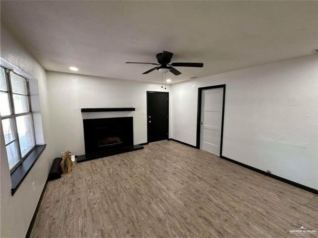 618 E 4th Street – photo 2