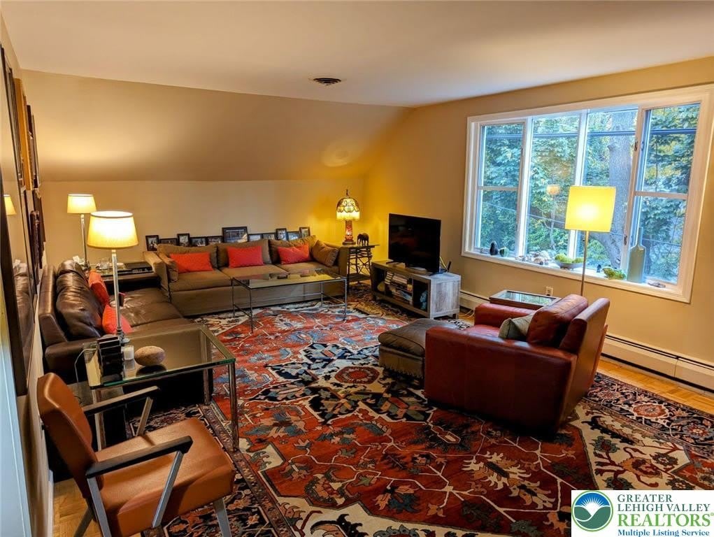 530 Penn Street – photo 3