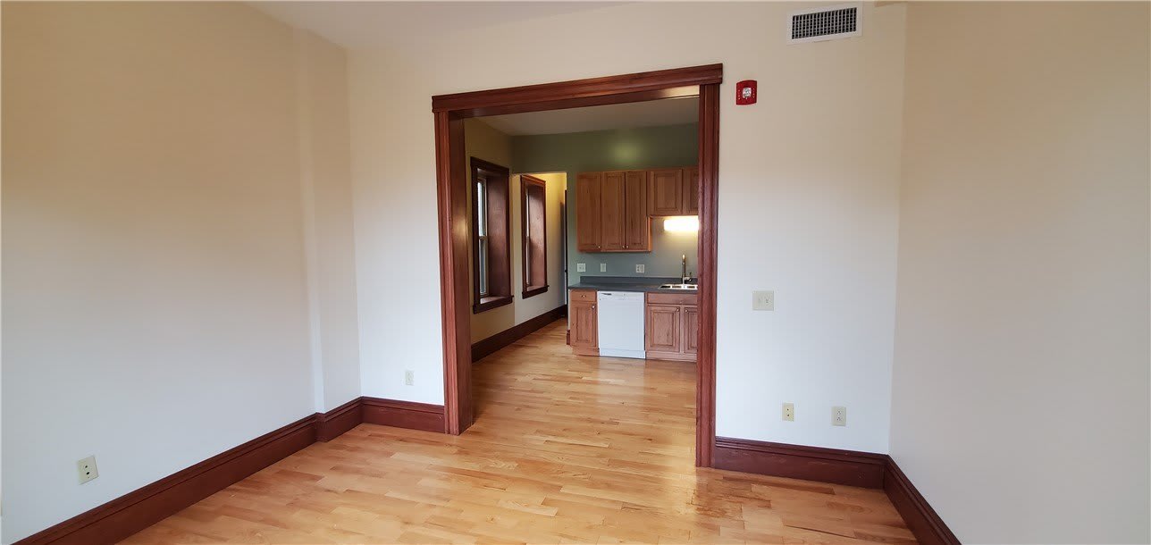 750 South Ave – photo 3