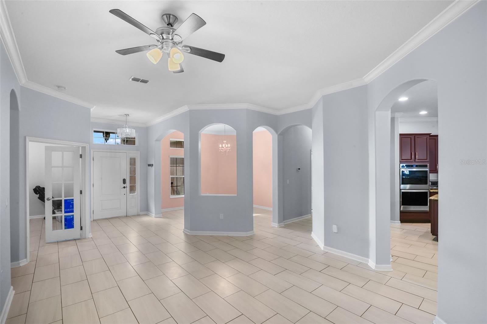410 SAUVIGNON Way – photo 4