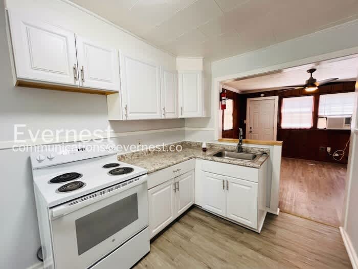 521 Launcelot Road – photo 4