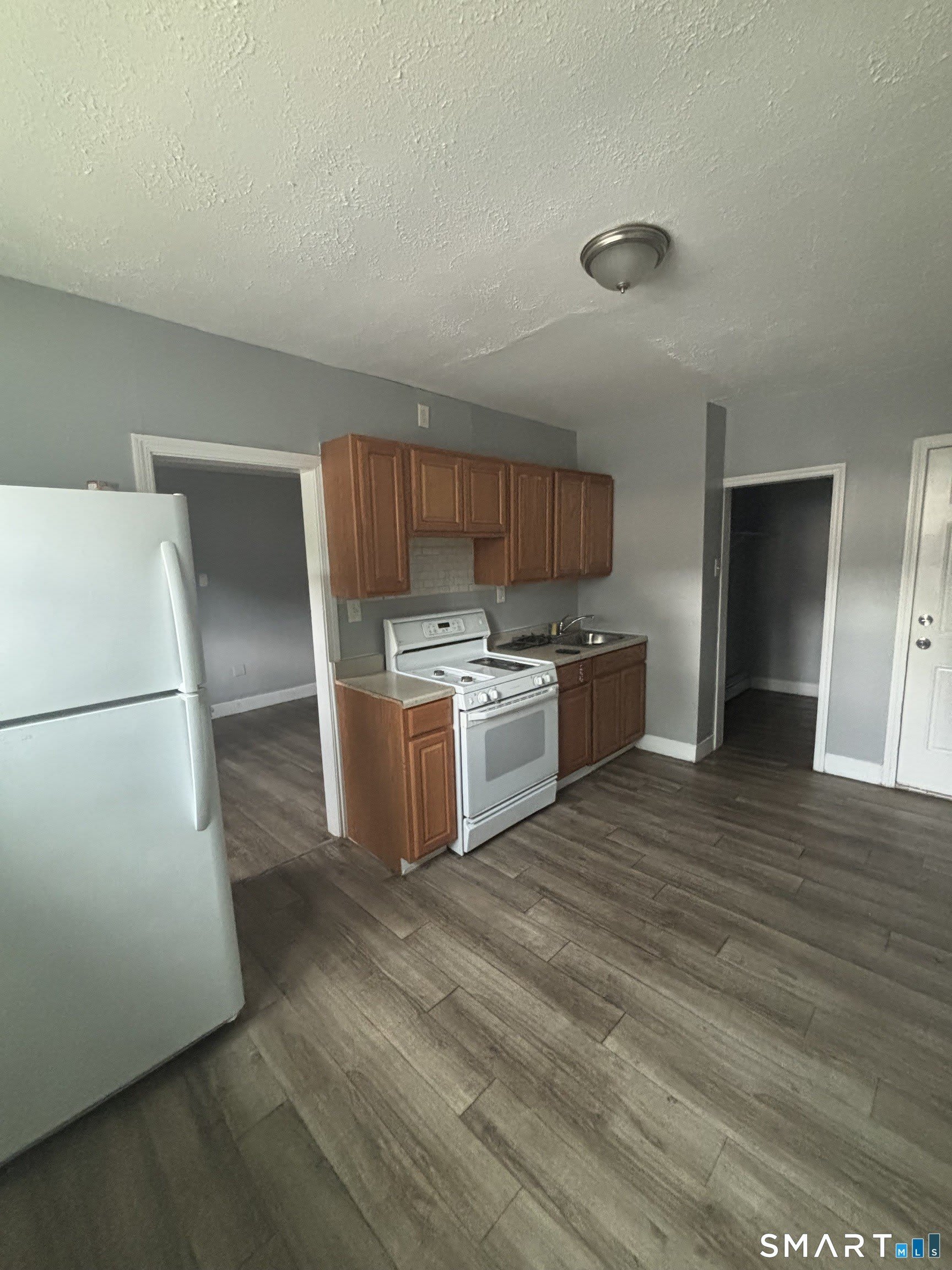 2370 Main Street – photo 2