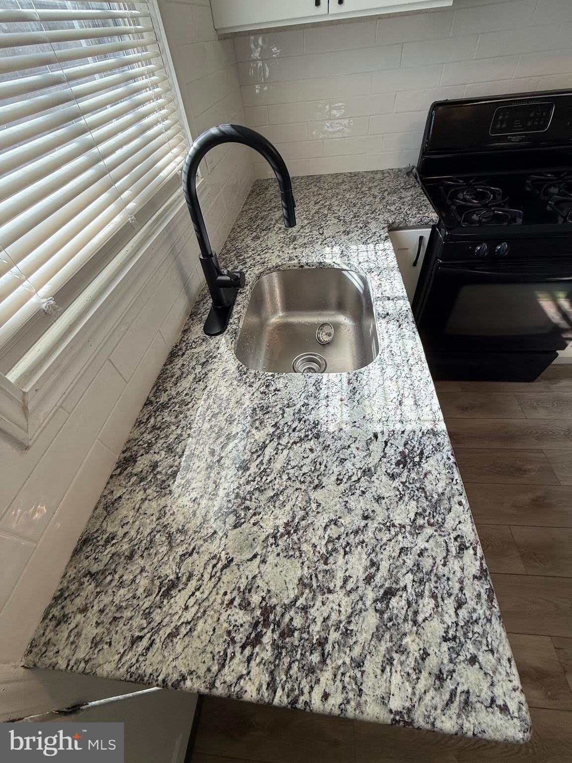 2140 E ANN Street – photo 4