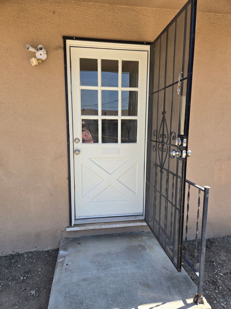 1 550 2 Bedroom 1 Bath For Rent – photo 5